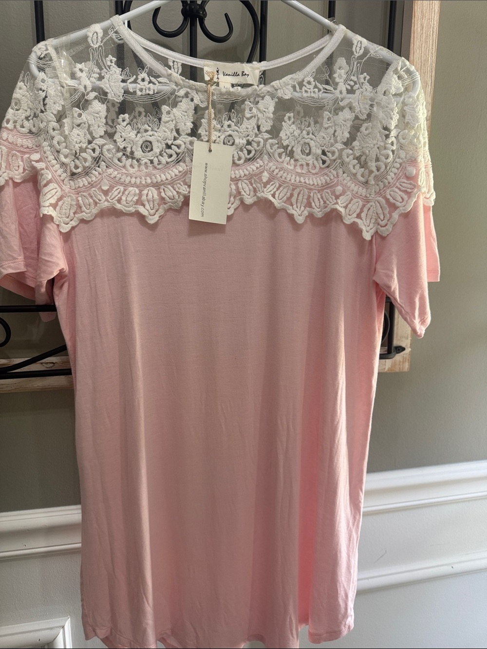 Vanilla Bay Light Pink Tee White Lace Yoke L NWT feminine